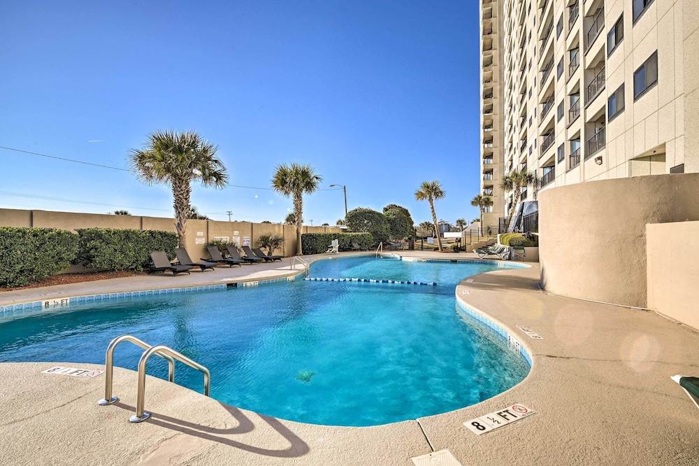 Pools, Hot Tubs & Ocean Access: Myrtle Beach Condo