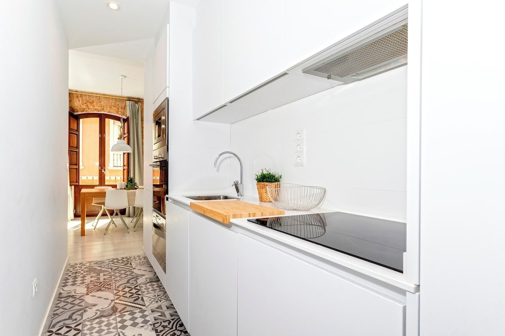 Charming One-bedroom Apartment Near the Cathedral Zacatin 302