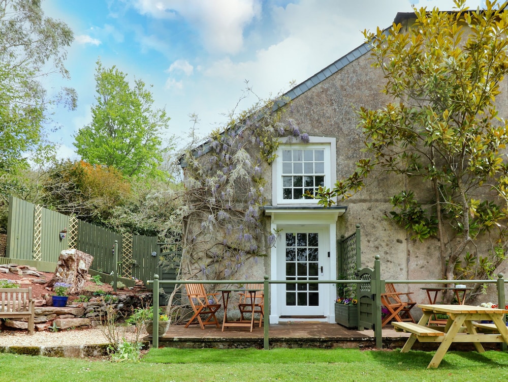Wisteria Cottage