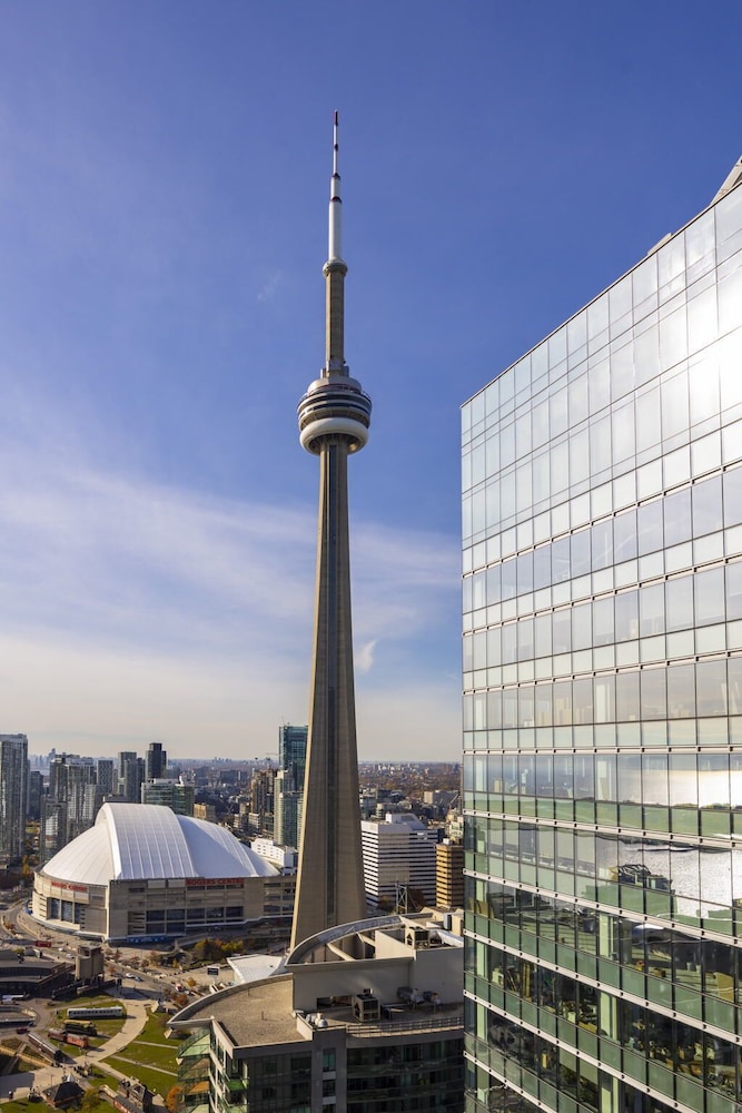 Applewood Suites - York Street Condo — Toronto