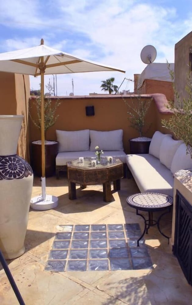 Riad Essaada
