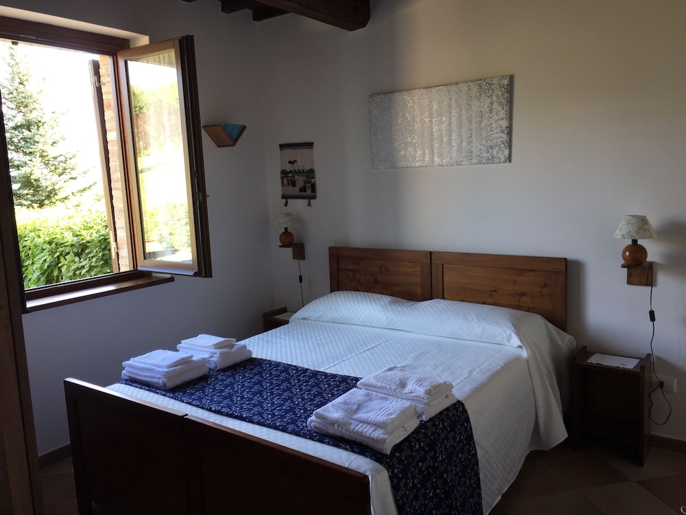 Antico Borgo Carceri view 4