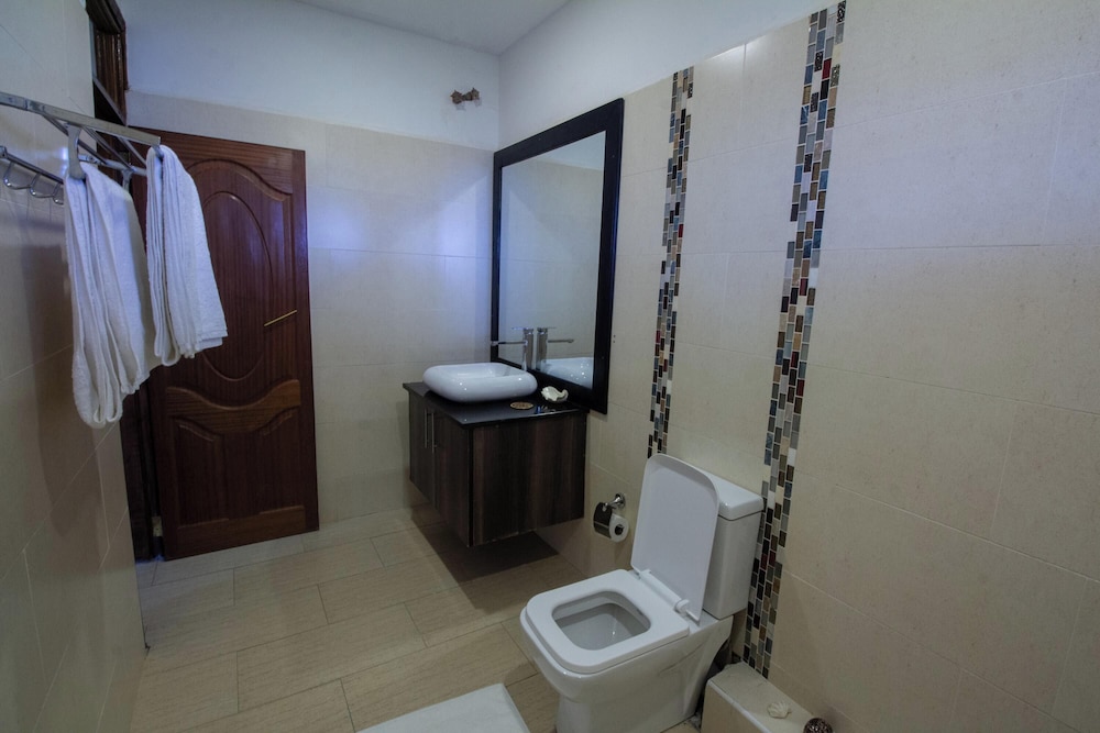 Saba House & Lodges