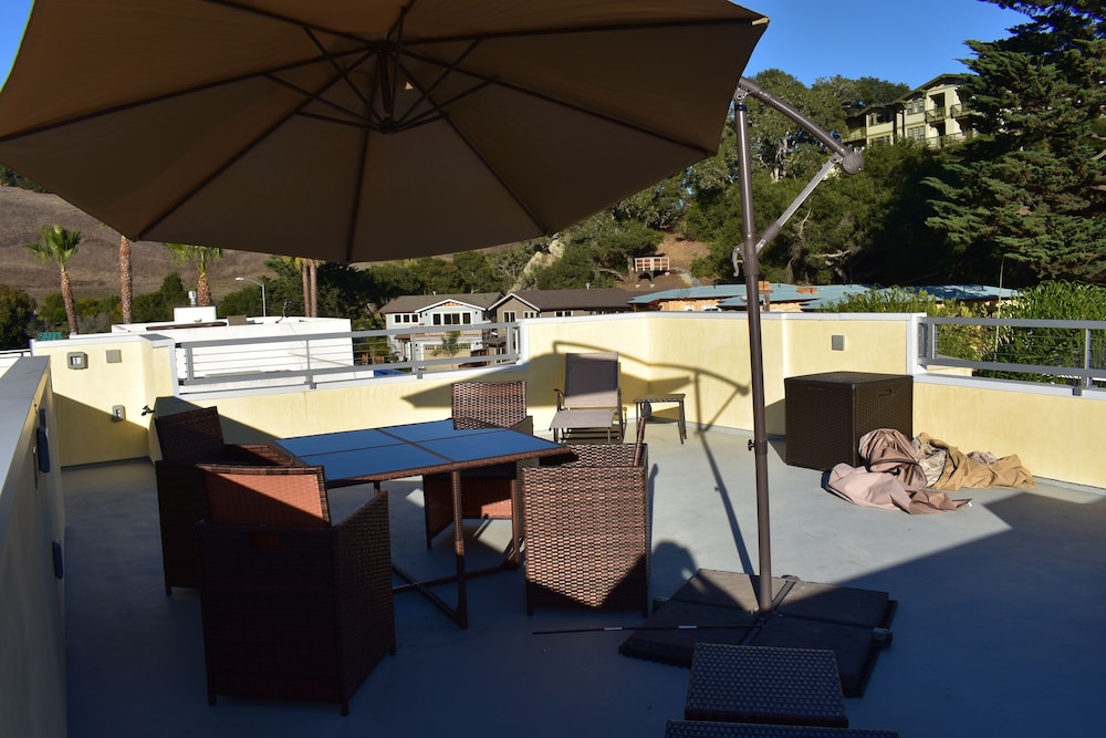 245 San Miguel 2 Bedroom Condo by RedAwning view 3