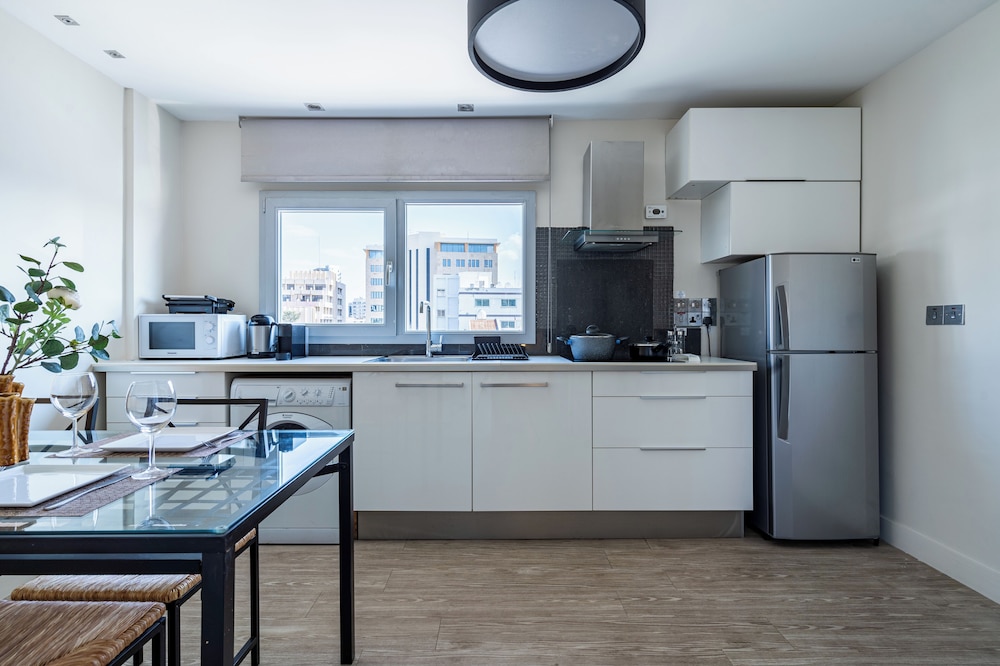 Local Host Living - Signature Apartments in Nicosia