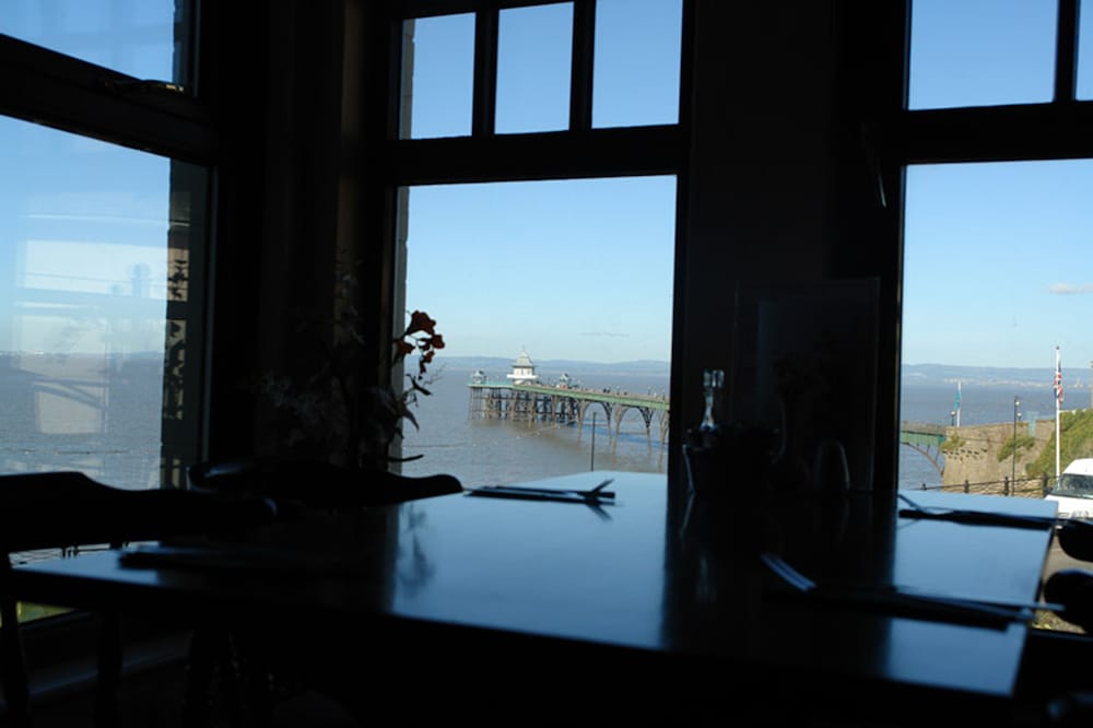 Photo 12