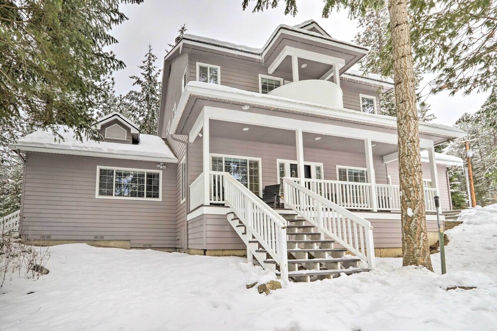 Crystal Bay Home w/ Fireplace Near Ski Resorts, photo 11