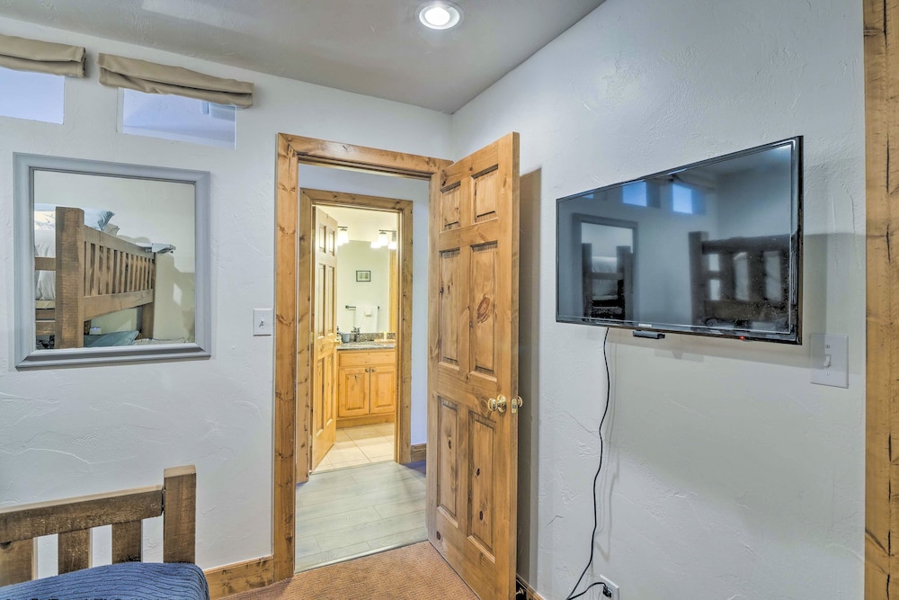 Walk to Gondola & Main St: Peak 9 Condo w/ Balcony