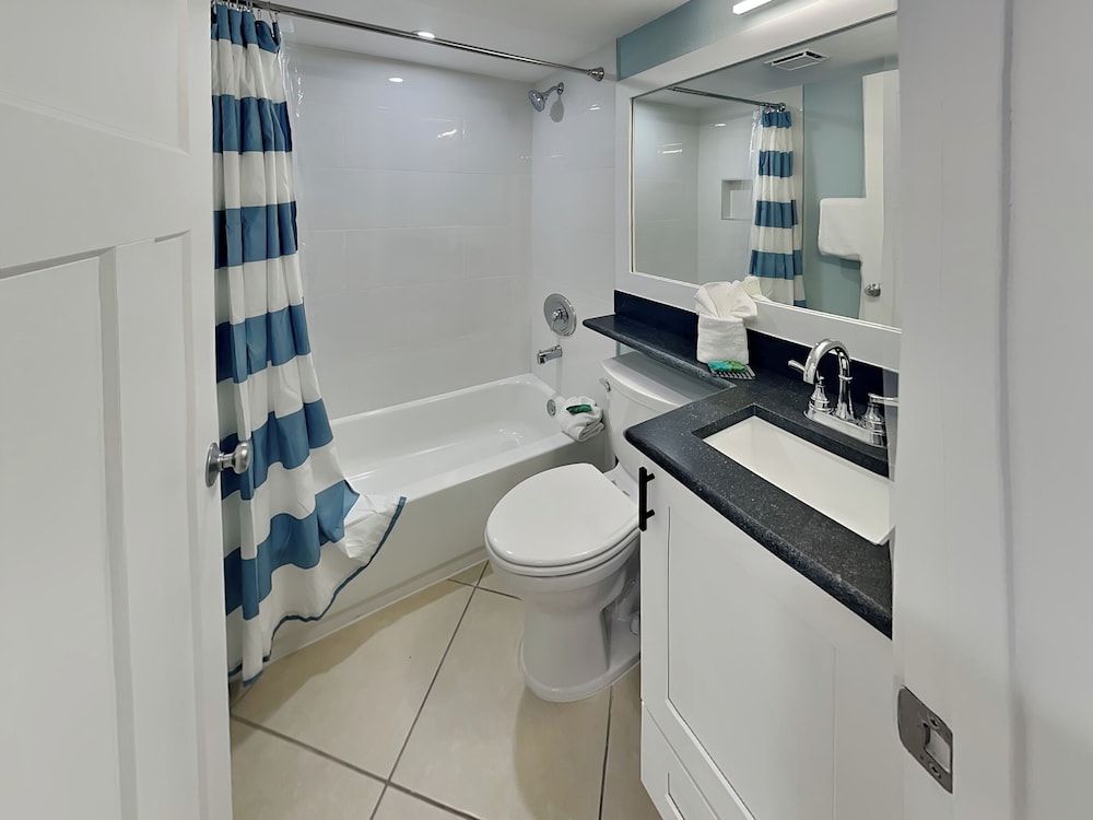 Seaside 2 by Distinctive Beach Rentals