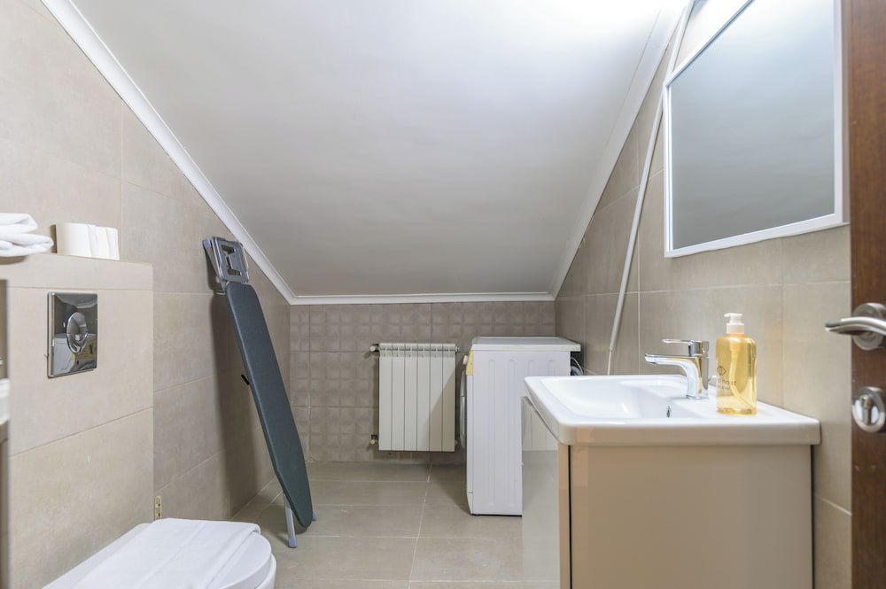 Verve 2BR Apt. by The Valley Kfardebian