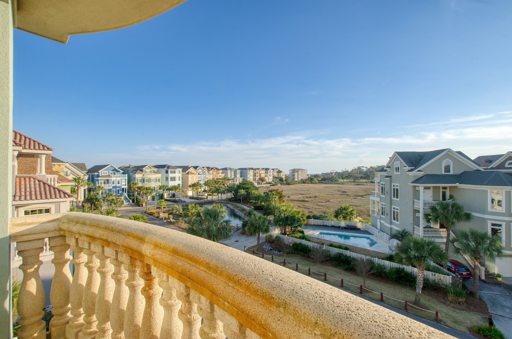 Coastal Marsh by Avantstay Infinity Pool Hot Tub View Pool Table Ping Pong