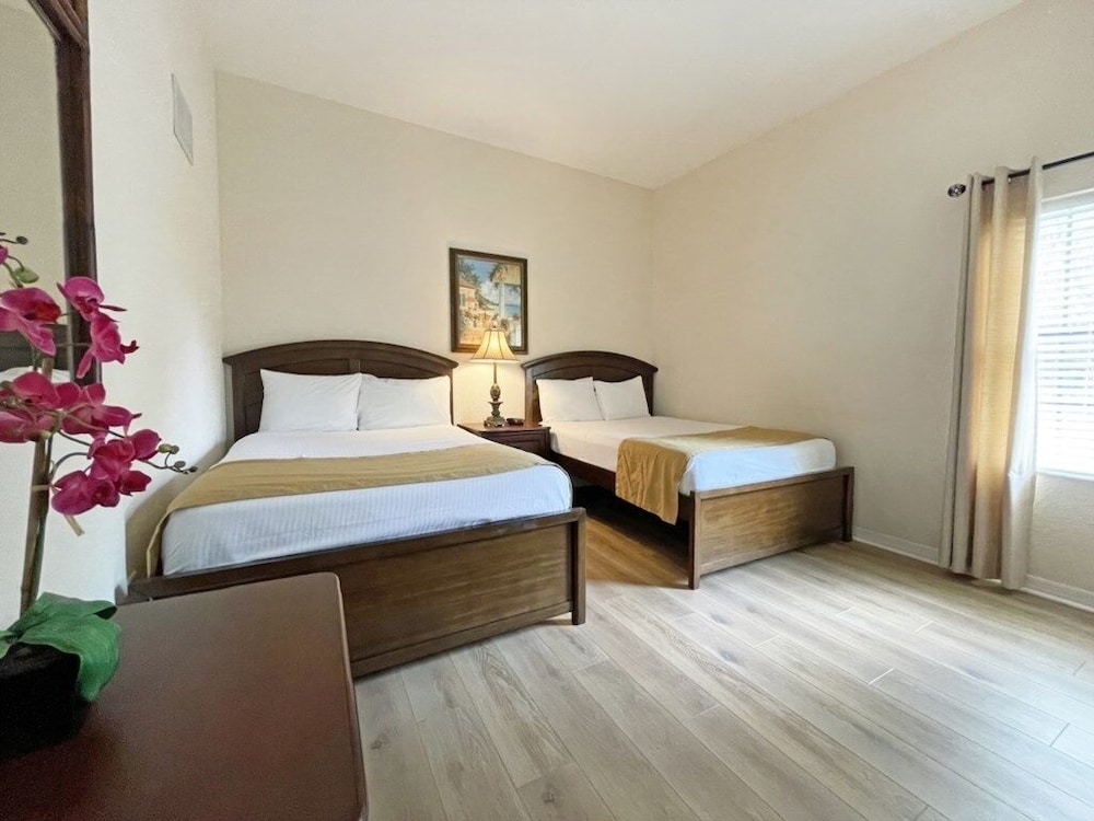 Caribe Condo 2 Bedroom Condo by Redawning view 5