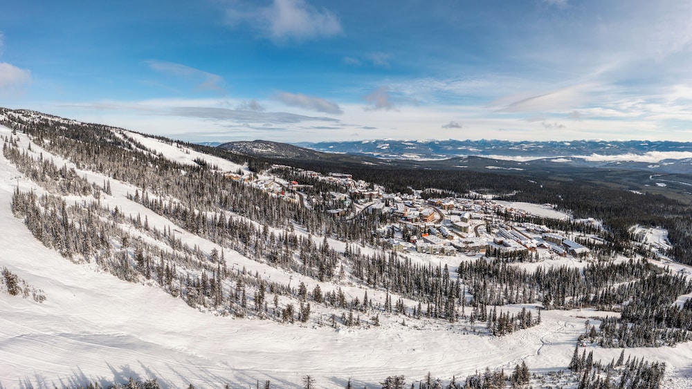 Opulence At Big White