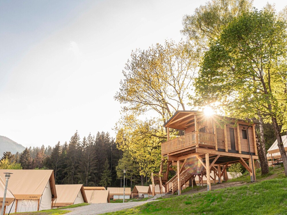 Safari Tent in Nassfeld Near Ski Slope