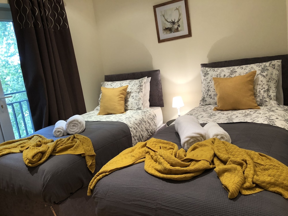 Park View 2 Bedroom By Creatick view 4