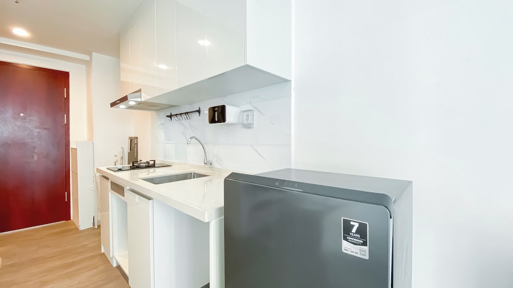 Comfortable And Simply Studio At Sky House Alam Sutera Apartment