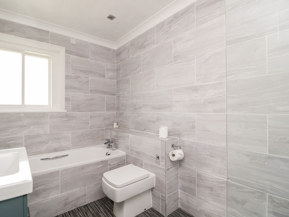 Thirlmere Suite view 3