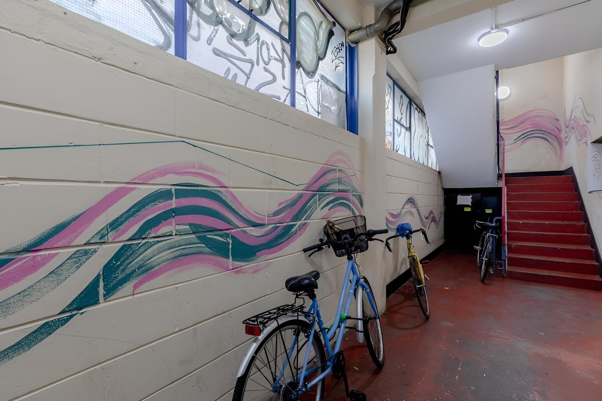 Trendy & Artistic Loft Hideaway, Hackney Wick!