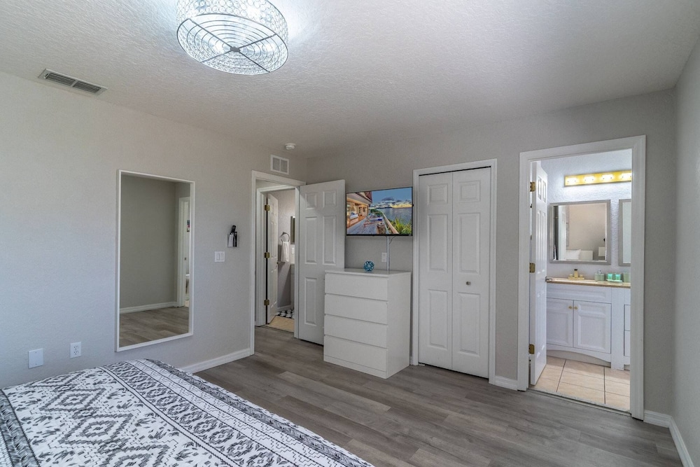 236 Regal Palms