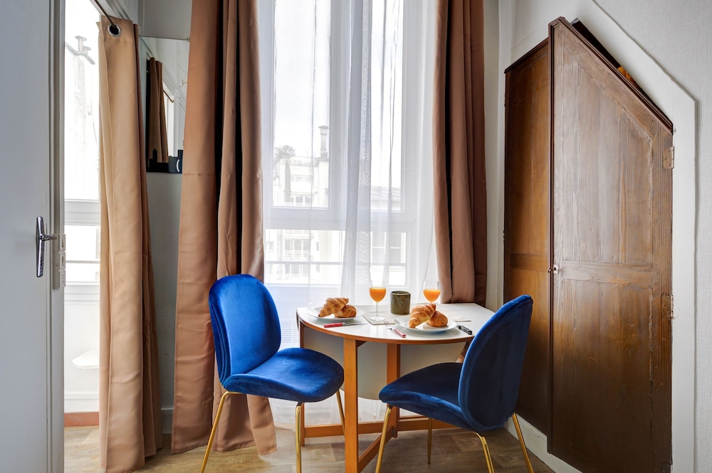 Cozy Studio for 2 in Le Marais