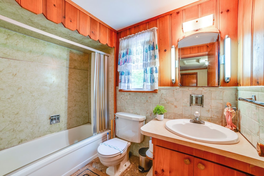 Serene Duplex w/ On-site Brook in Callicoon Center
