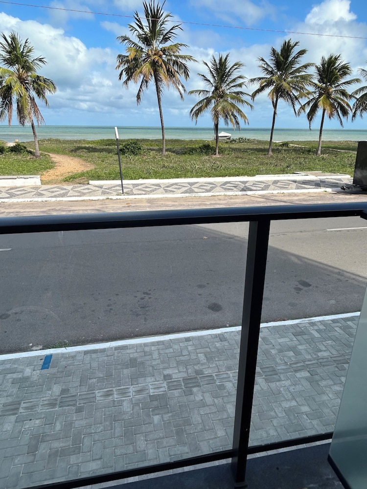 Melhores Flats - Luxuoso beira-mar