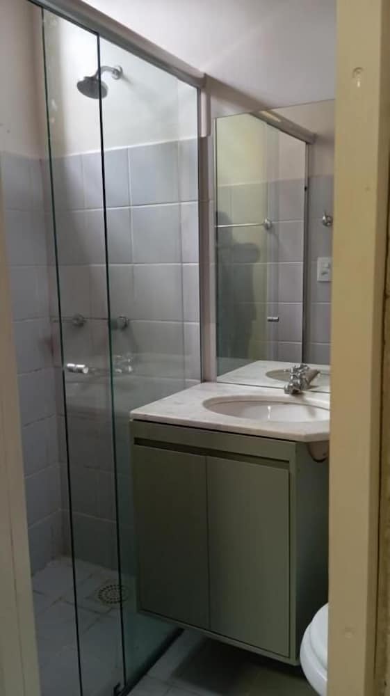 Angatu Hostel Service