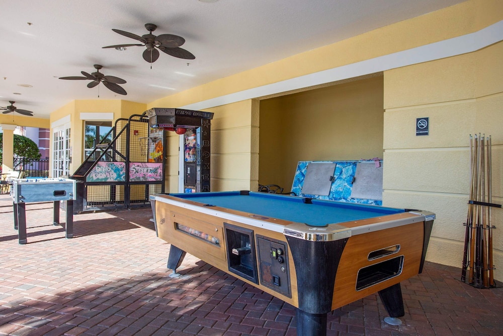 Comfortable 3BR Near Convention Center Epic Park