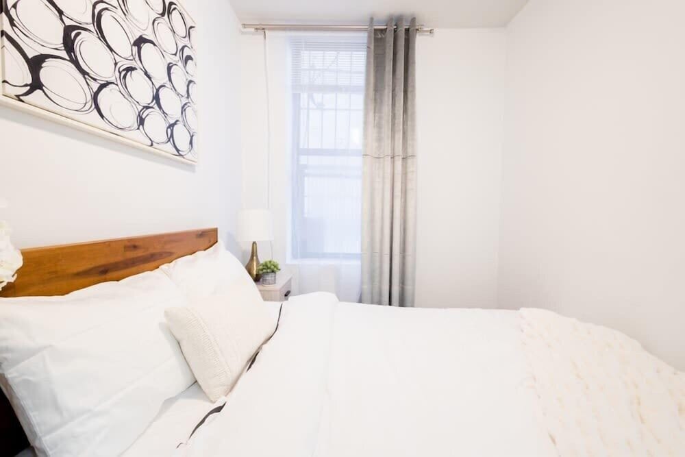 1435 UES Apartment