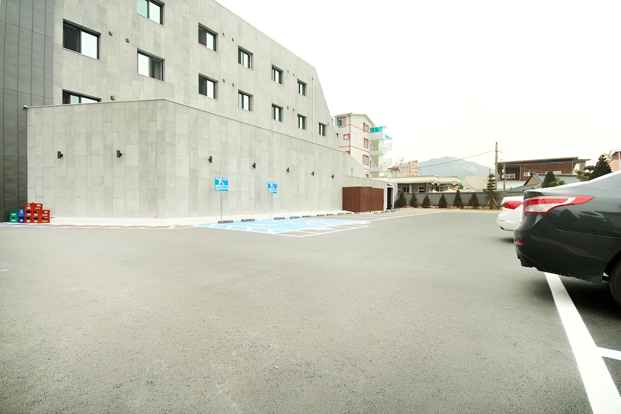 Hamyang Hotel Raon