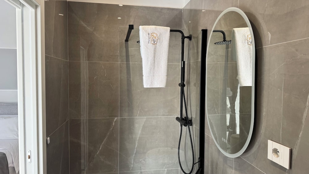 AC GOLD B&B Boutique Rooms & Suite