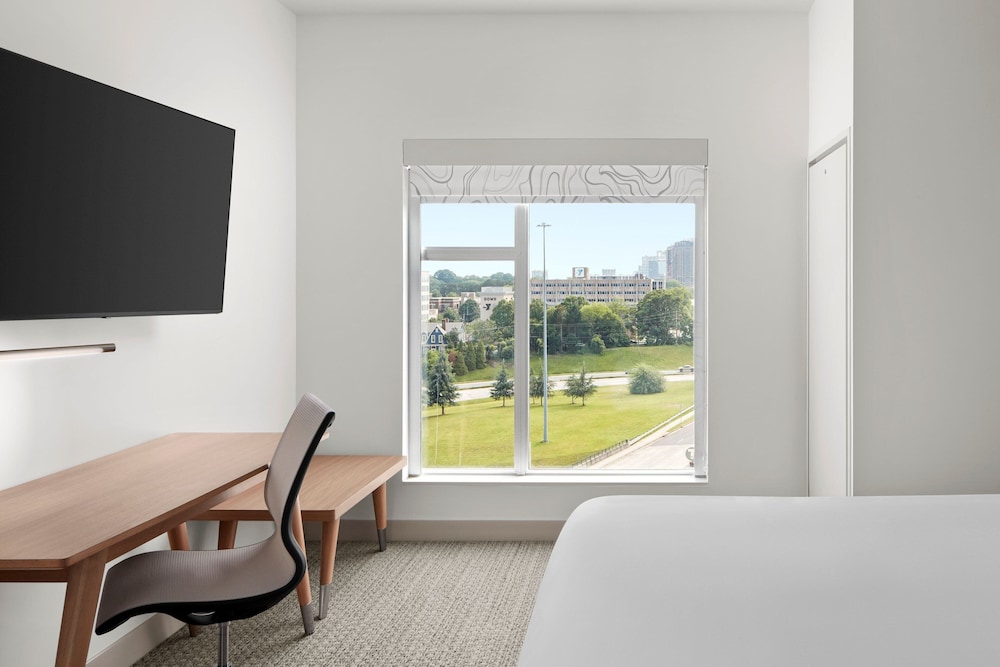 Fort Myers Vacations - Element Charlotte Uptown - Property Image 24