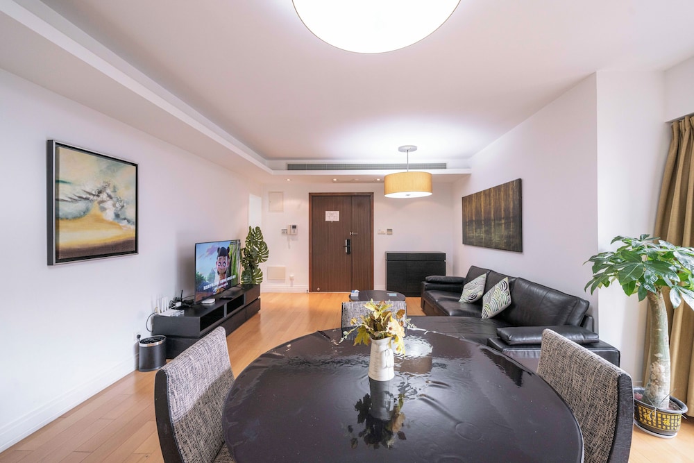 Tyms 3BR 2BA Apt Xujiahui Center