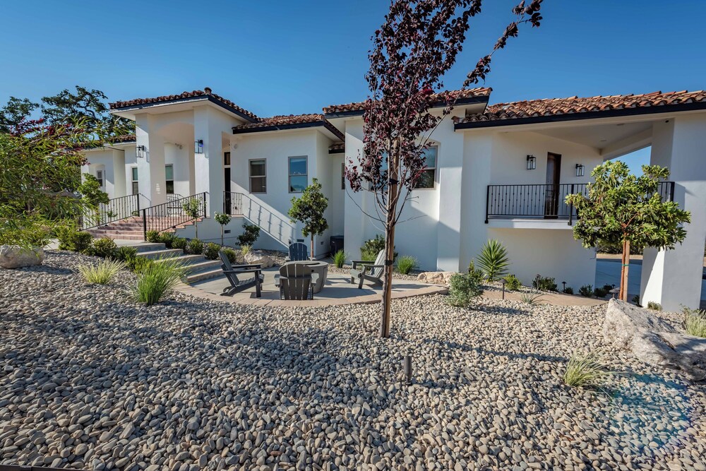 Blue Oak Oasis