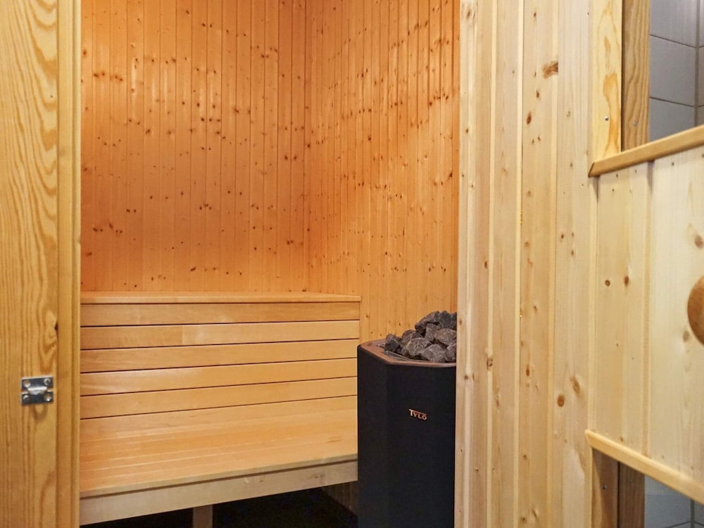 4 Person Holiday Home in Bovallstrand-by Traum