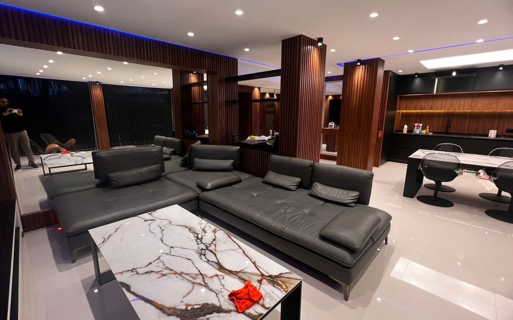 lounge