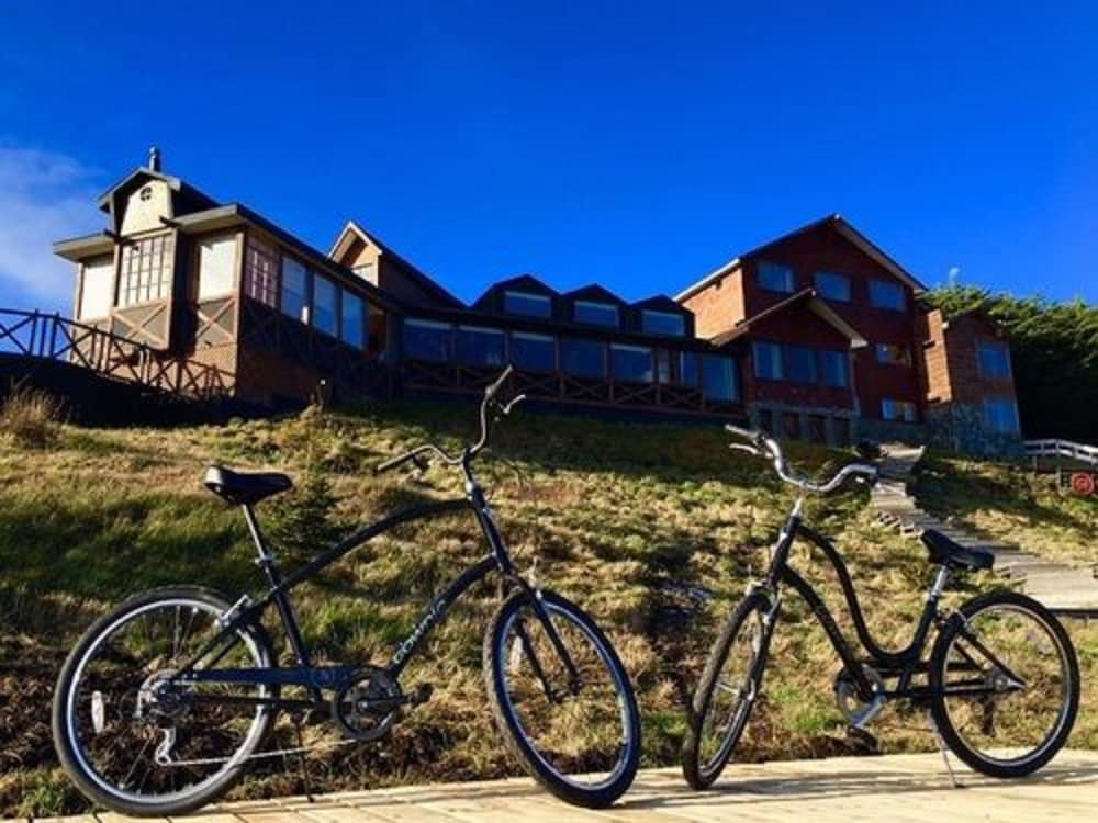 Weskar Patagonian Lodge