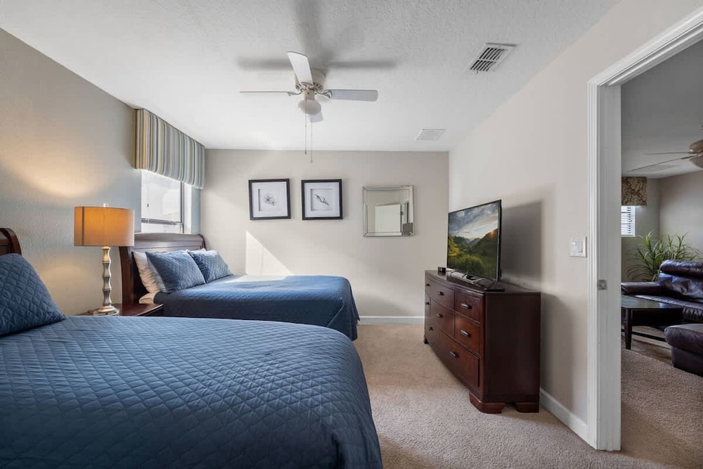 Cozy Comfortable 9BR Retreat in Champions Gate