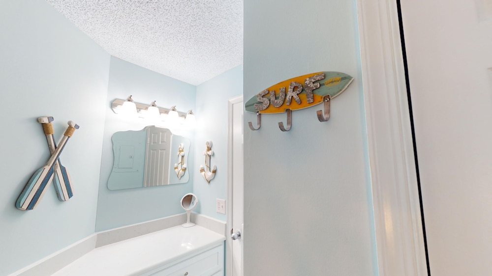 Ocean Forest Plaza Unit 1713 1 Bedroom Condo