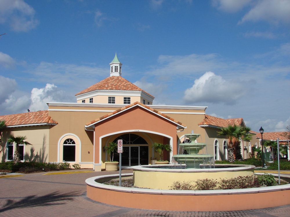 Villas At Regal Palms