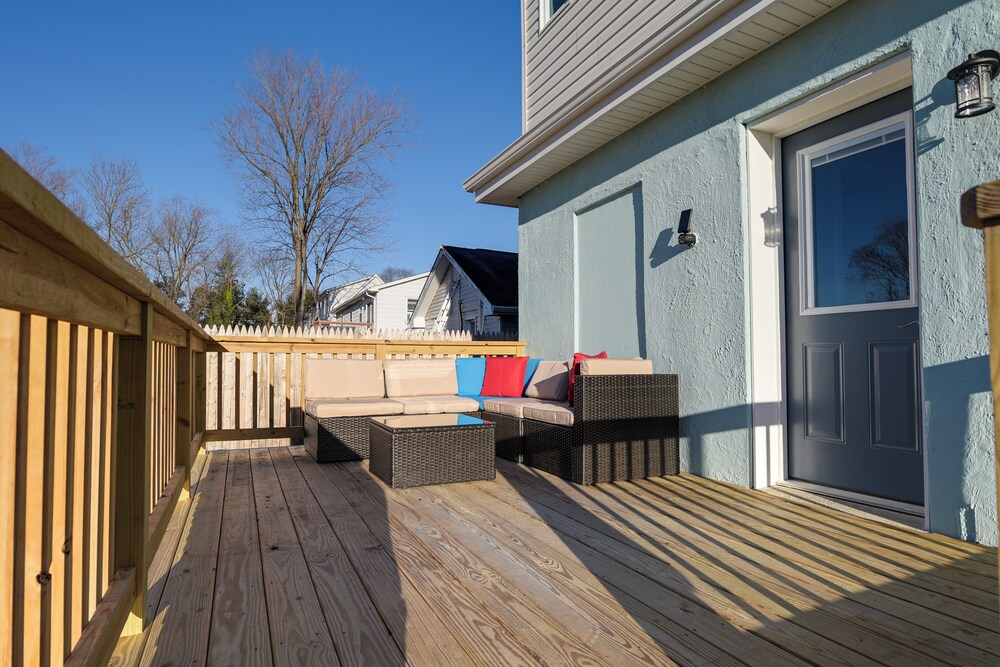 Waterfront Historical District Home Near River view 5