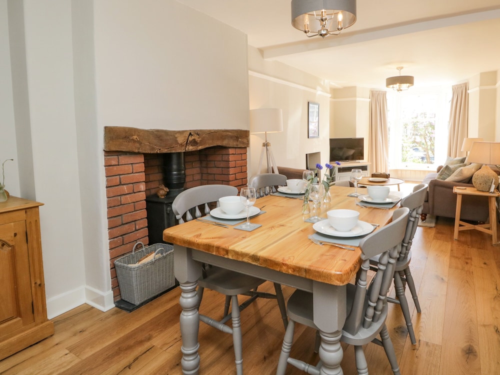 Snowdrop Cottage