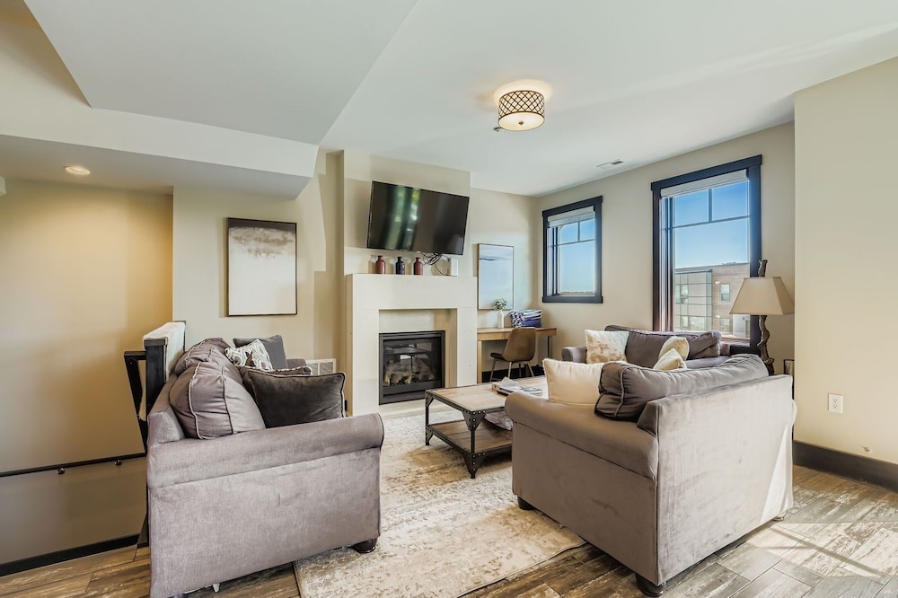 Tranquil Blackstone Getaway 3 Bedroom Townhouse