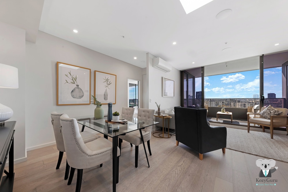 Kozyguru | Wentworth Point | 2B Apt+Free Parking