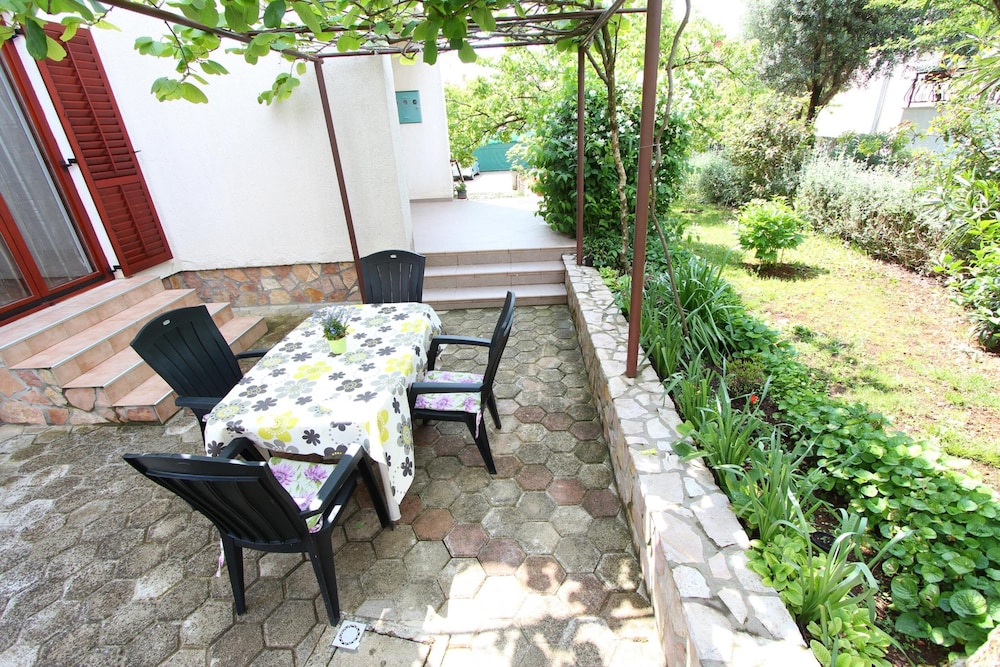 Guests House Sanja