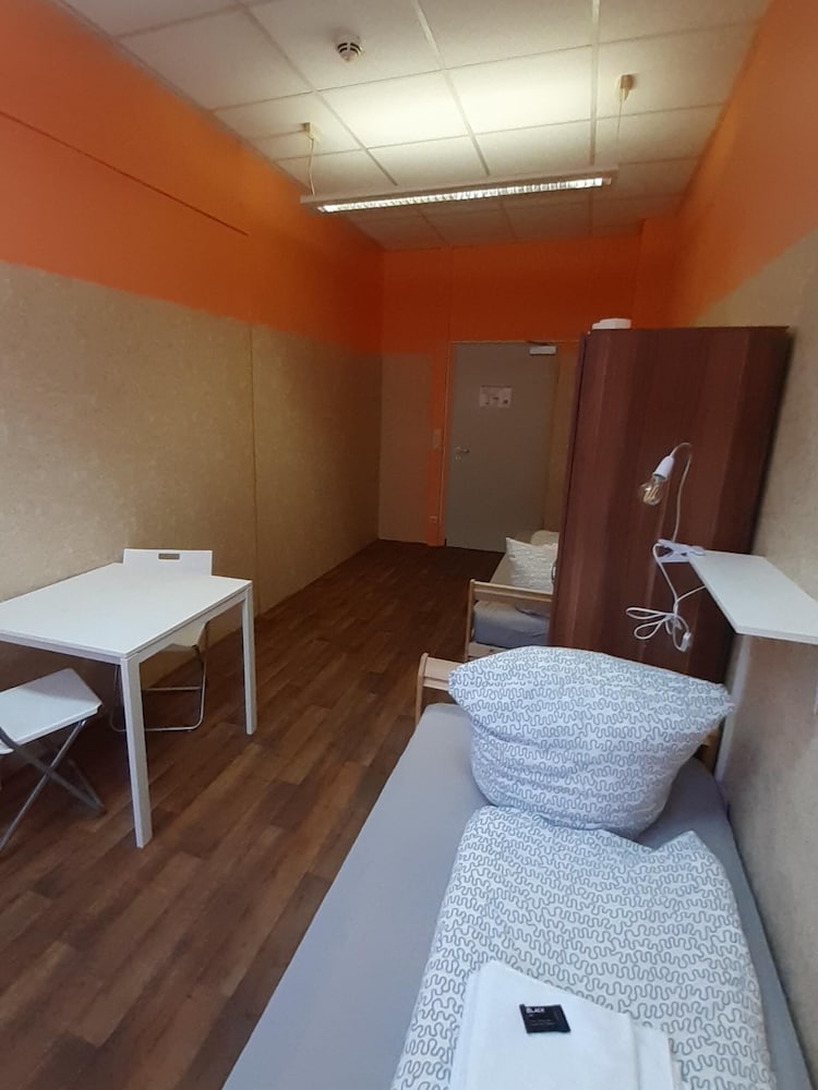 2-Rent Group Hostel Zimmer&Apartments GKP2