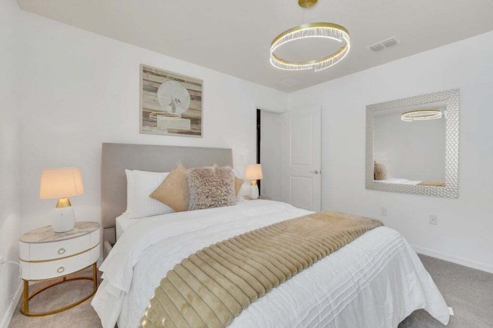 10 Bed 8 Bath Villa Gamesroom & Pool 16284saint 10 Bedroom Villa