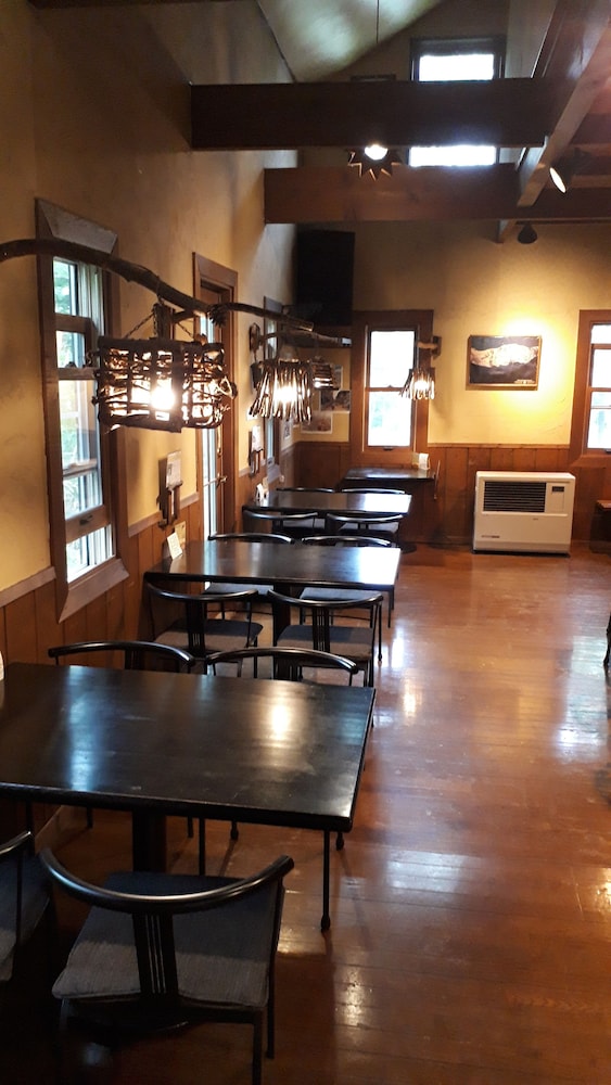 Pension & Restaurant Bistare Kana