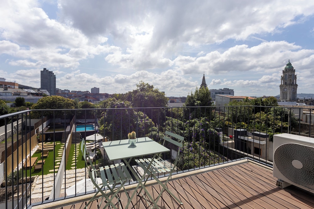 Luxury Design Apartment M