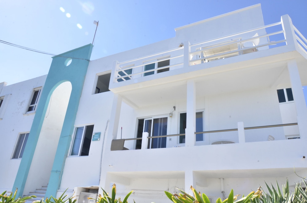 Hotel Amigo Rental Isla Mujeres - Image 1